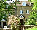 Moreton accommodation - Apple Tree Cottage