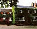 Stratford Accommodation -  Fox & Goose Inn