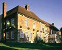 Stratford Accommodation - Macdonald Swan's Nest Hotel