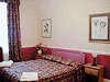 Hyde Park Hotels - Rose Court Hotel