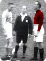 Manchester United switch to red and white in 1928
